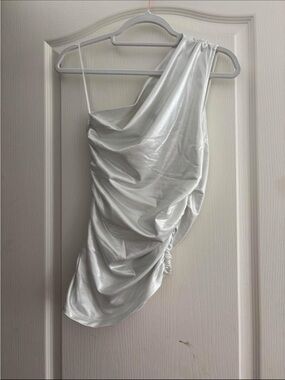 One-Shoulder Ruched Bandeau Top